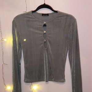Cute Long Sleeve top , button up or down !
